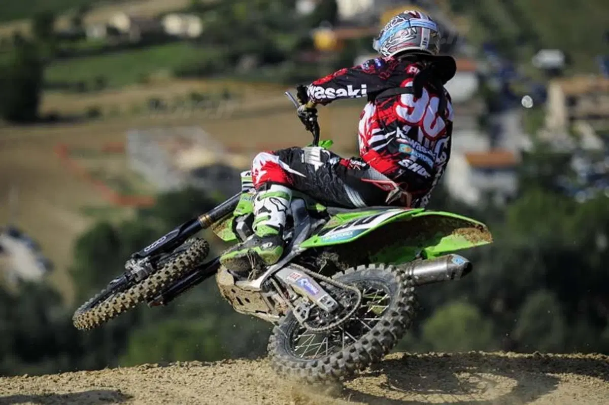 MX. Fermo Cairoli, Suzuki pigliatutto (10)