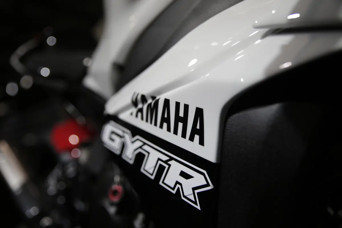EICMA 2018: Yamaha YZF-R1 GYTR, video e dati (10)