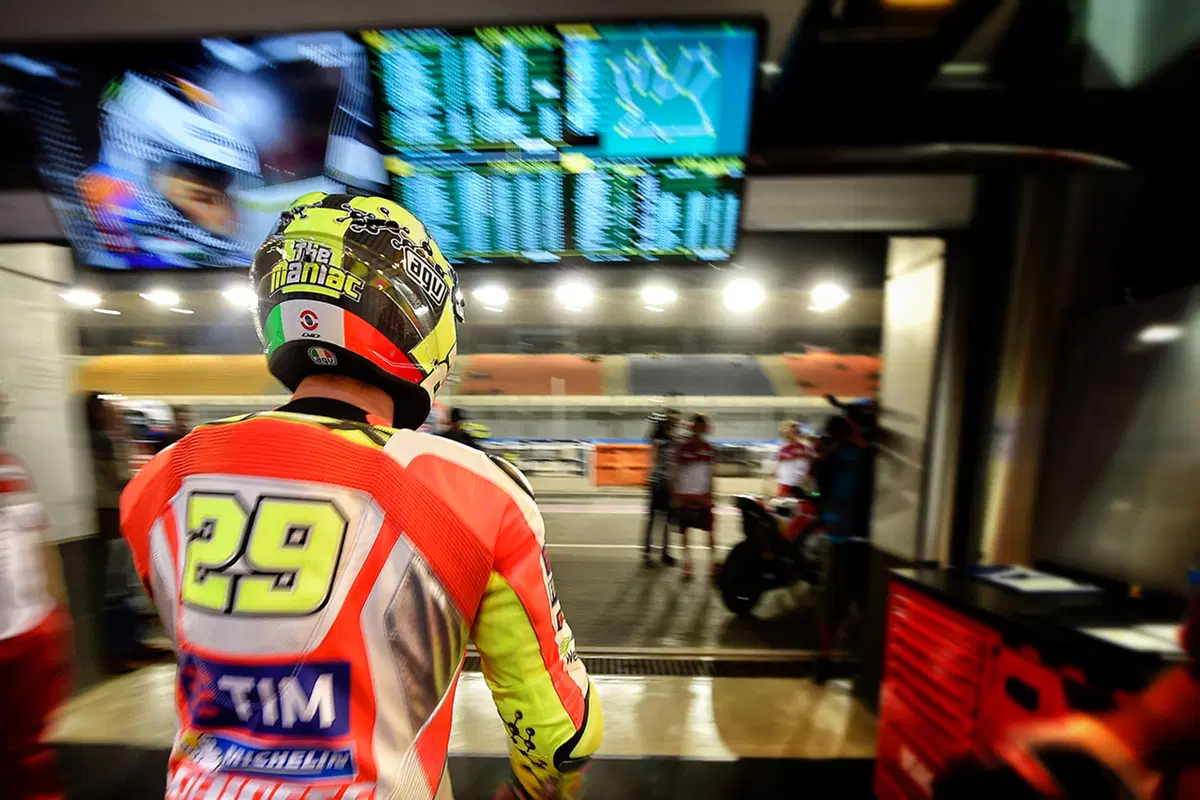 MotoGP 2016. Le foto più belle del GP del Qatar (23)