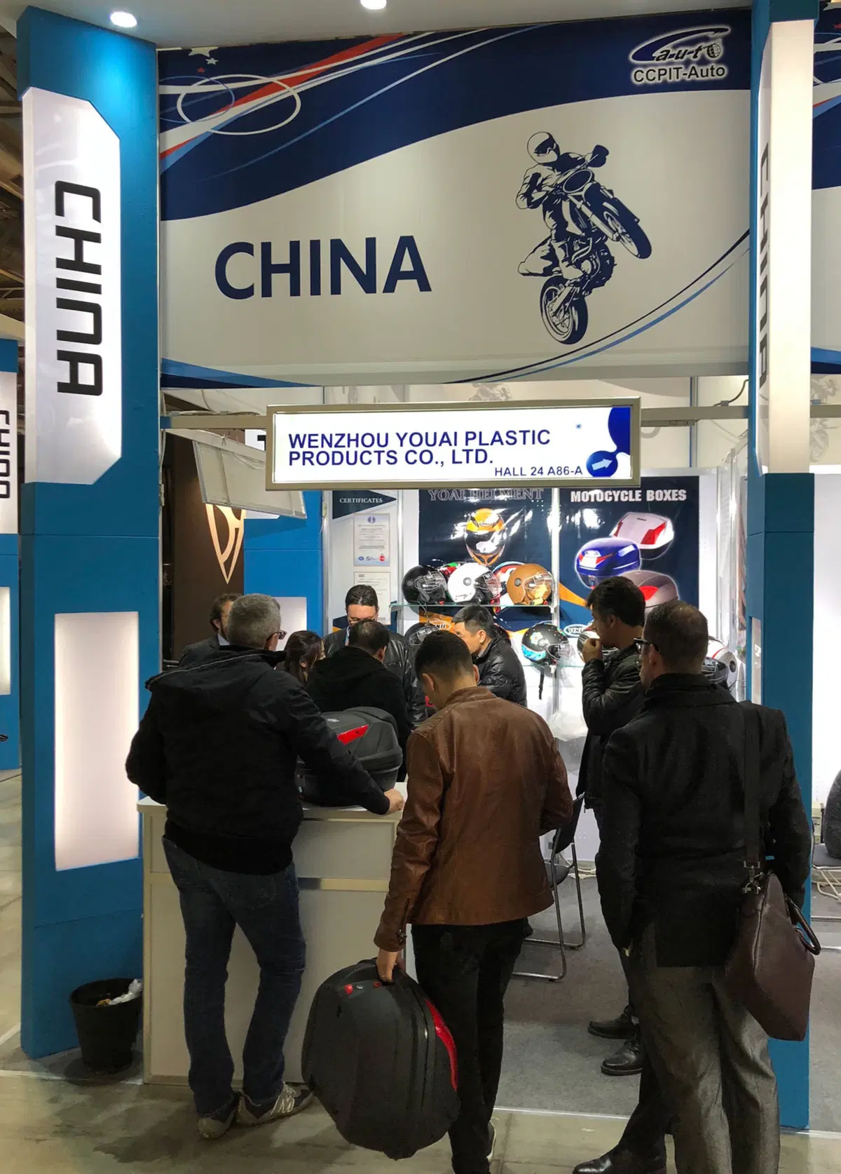 GIVI: bauletti contraffatti da un'azienda cinese a EICMA? (4)