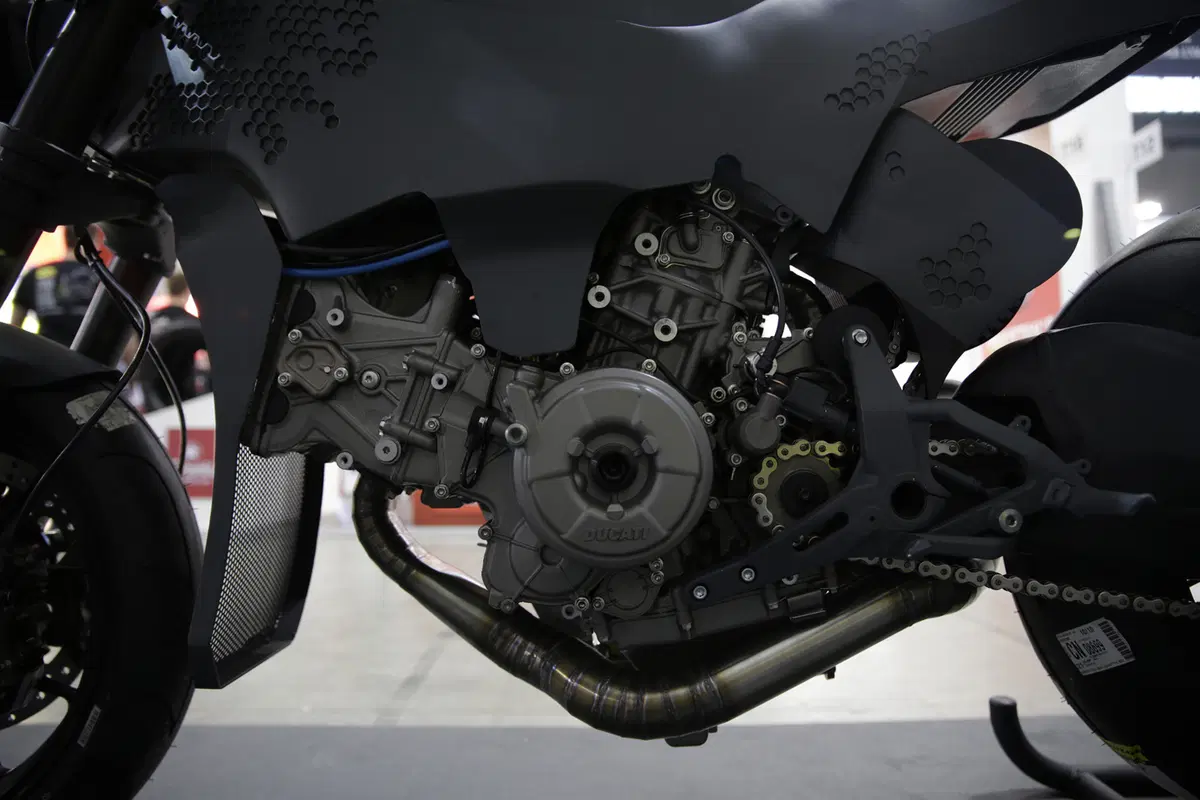 EICMA 2018: Efesto IBEX QUATTRO70, ibrida da 225 cv (2)