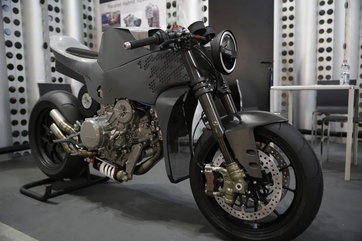 EICMA 2018: Efesto IBEX QUATTRO70, ibrida da 225 cv