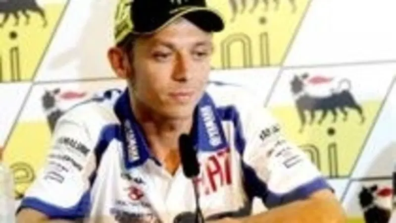 Valentino: "La spalla fa sempre male, forse mi opero"