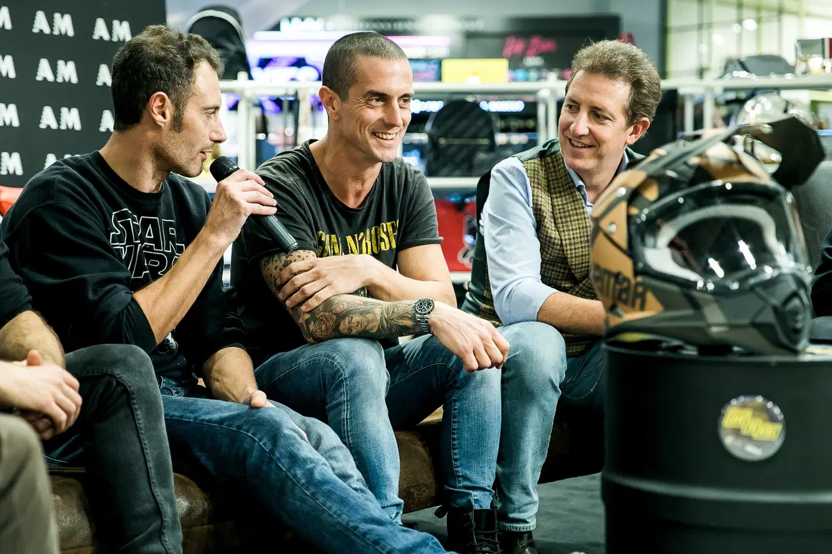Moto.it Talks: tutte le dirette Facebook andate in onda dalla lounge de La Rinascente (4)