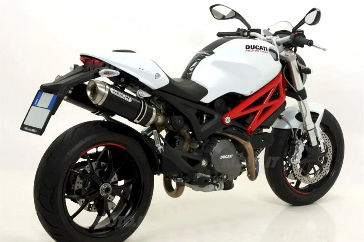 Arrow: slip on per Ducati Monster 796