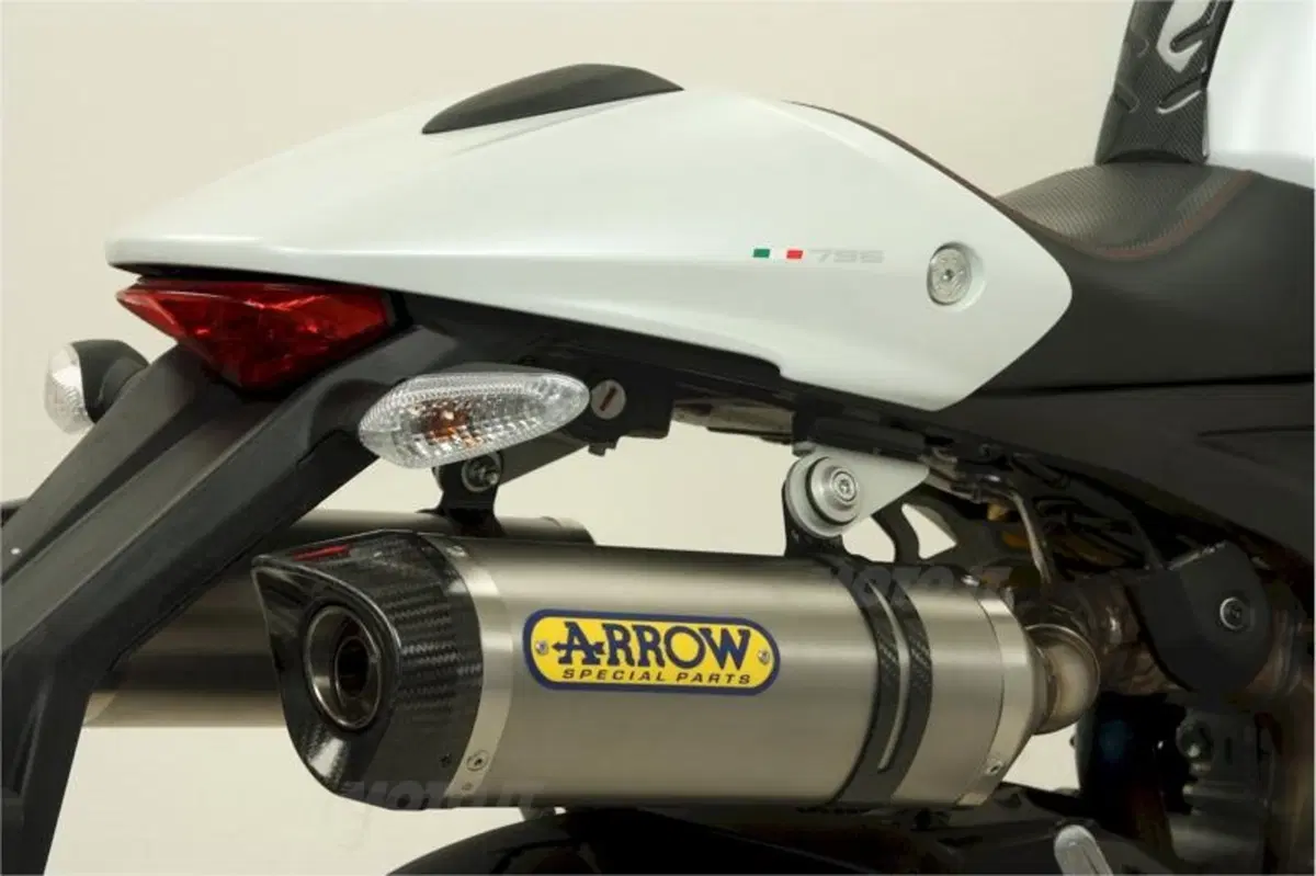 Arrow: slip on per Ducati Monster 796 (5)