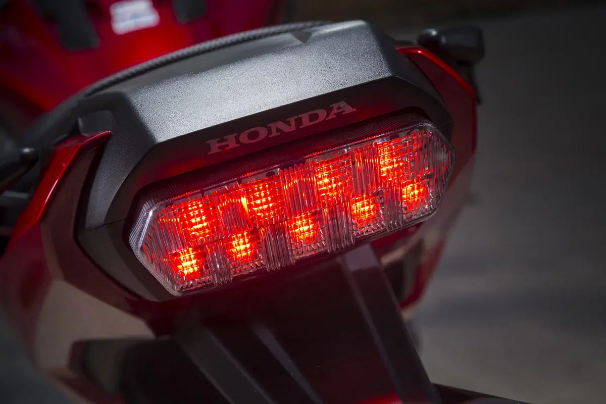 Honda NC750X DCT (4)