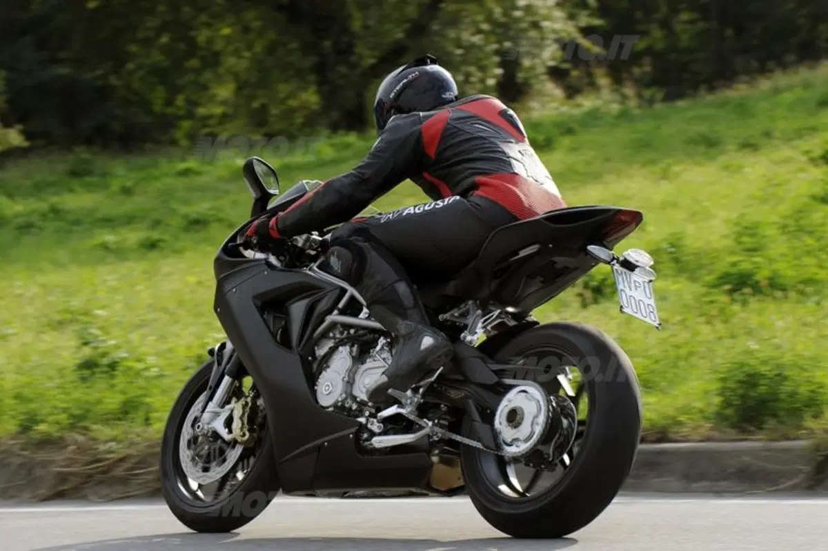 Le prime foto della MV Agusta F3