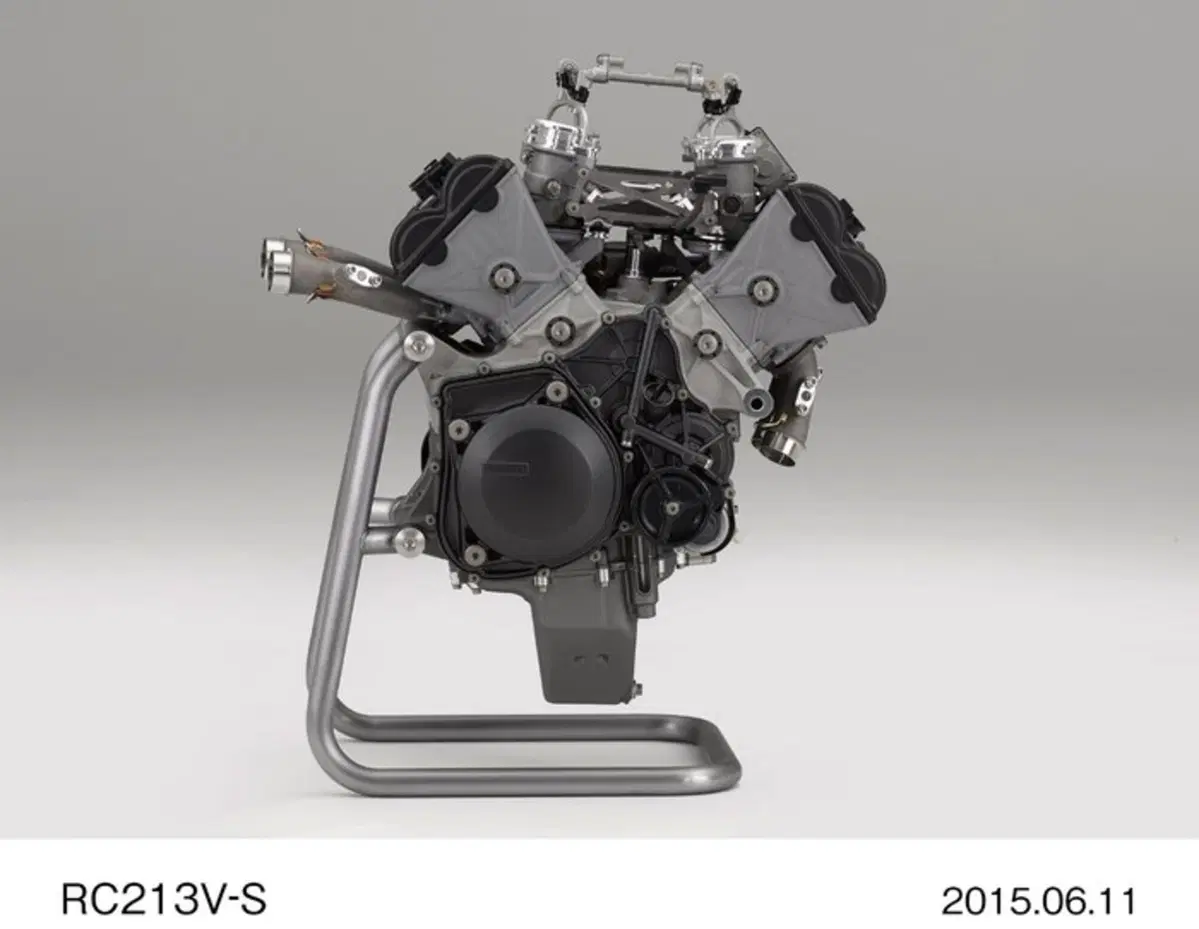 Honda, nuova CBR 1000 o nuova RC con il V4? (7)