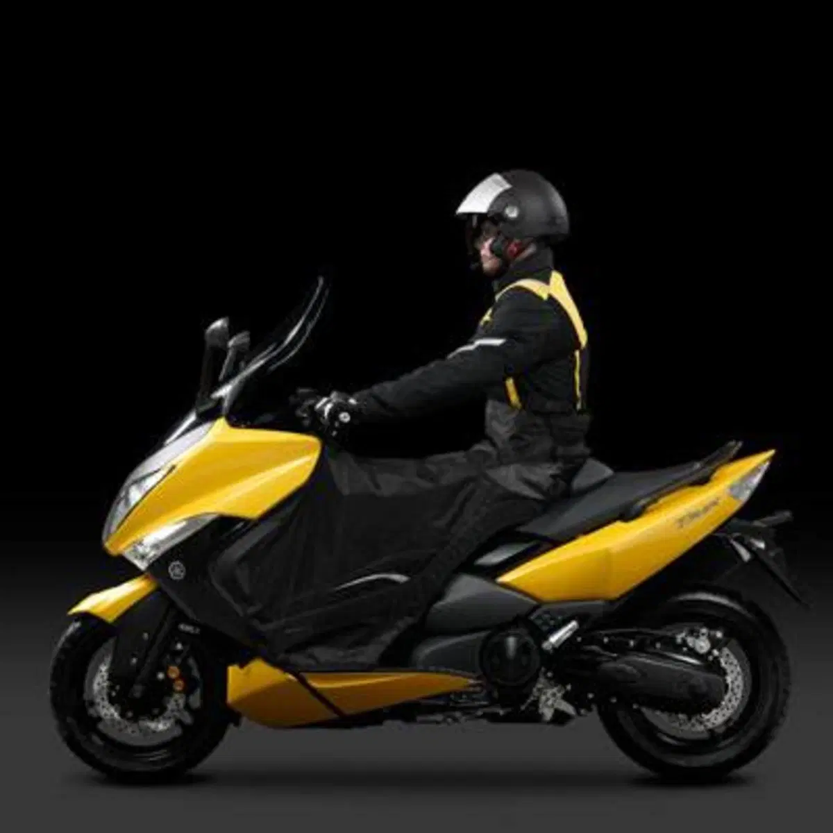 COPRIGAMBE TMAX Yamaha