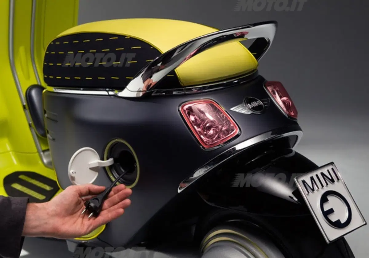 Anche la Mini ha il suo bello scooter elettrico (8)