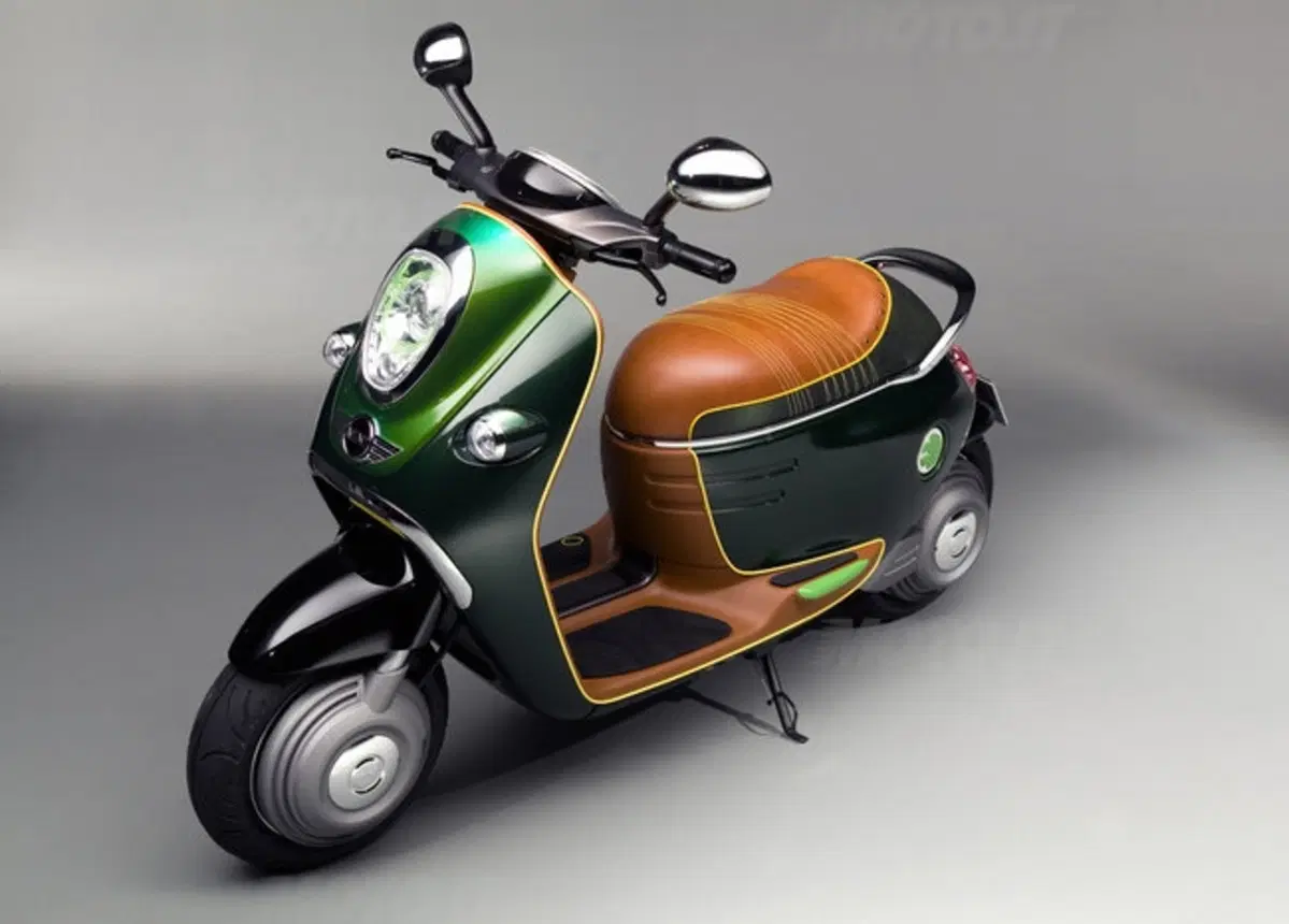 Anche la Mini ha il suo bello scooter elettrico (9)