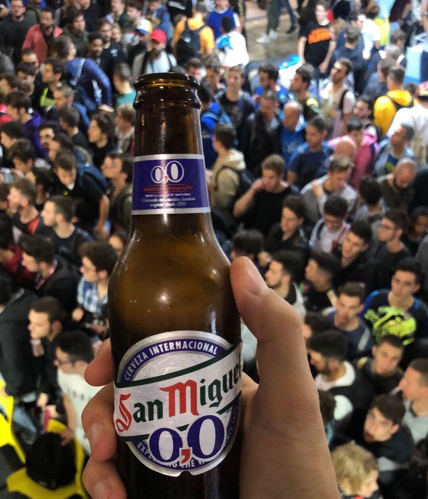 La birra analcolica San Miguel 0.0, partner di Moto.it allo stand dentro Eicma, nei talk La Rinascente e in altri eventi in città