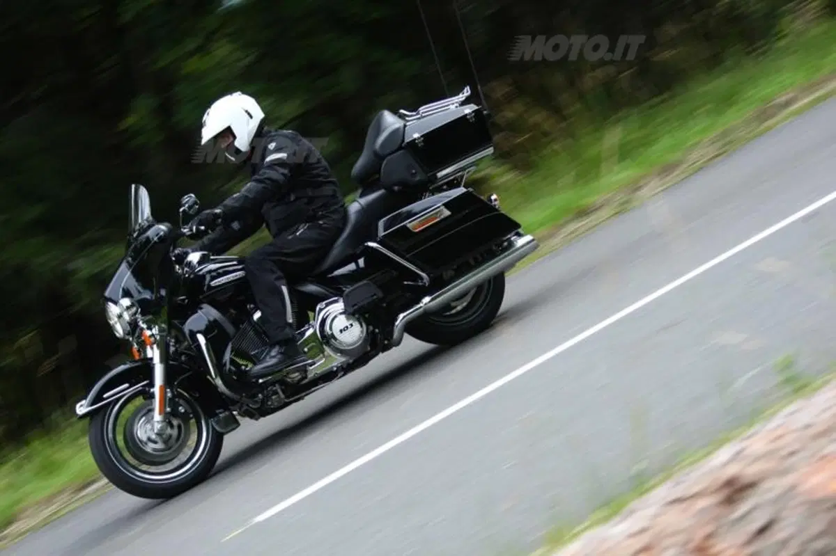 Harley-Davidson 2011  (16)