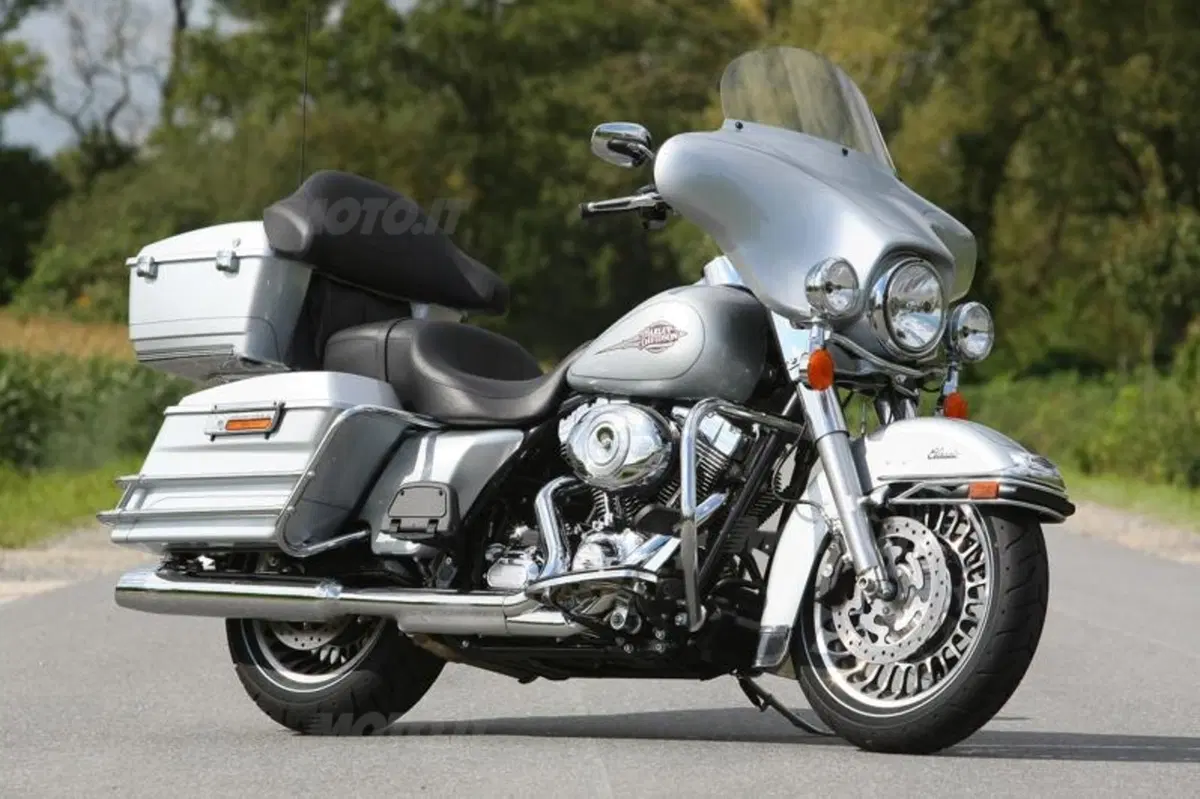 Harley-Davidson 2011  (23)