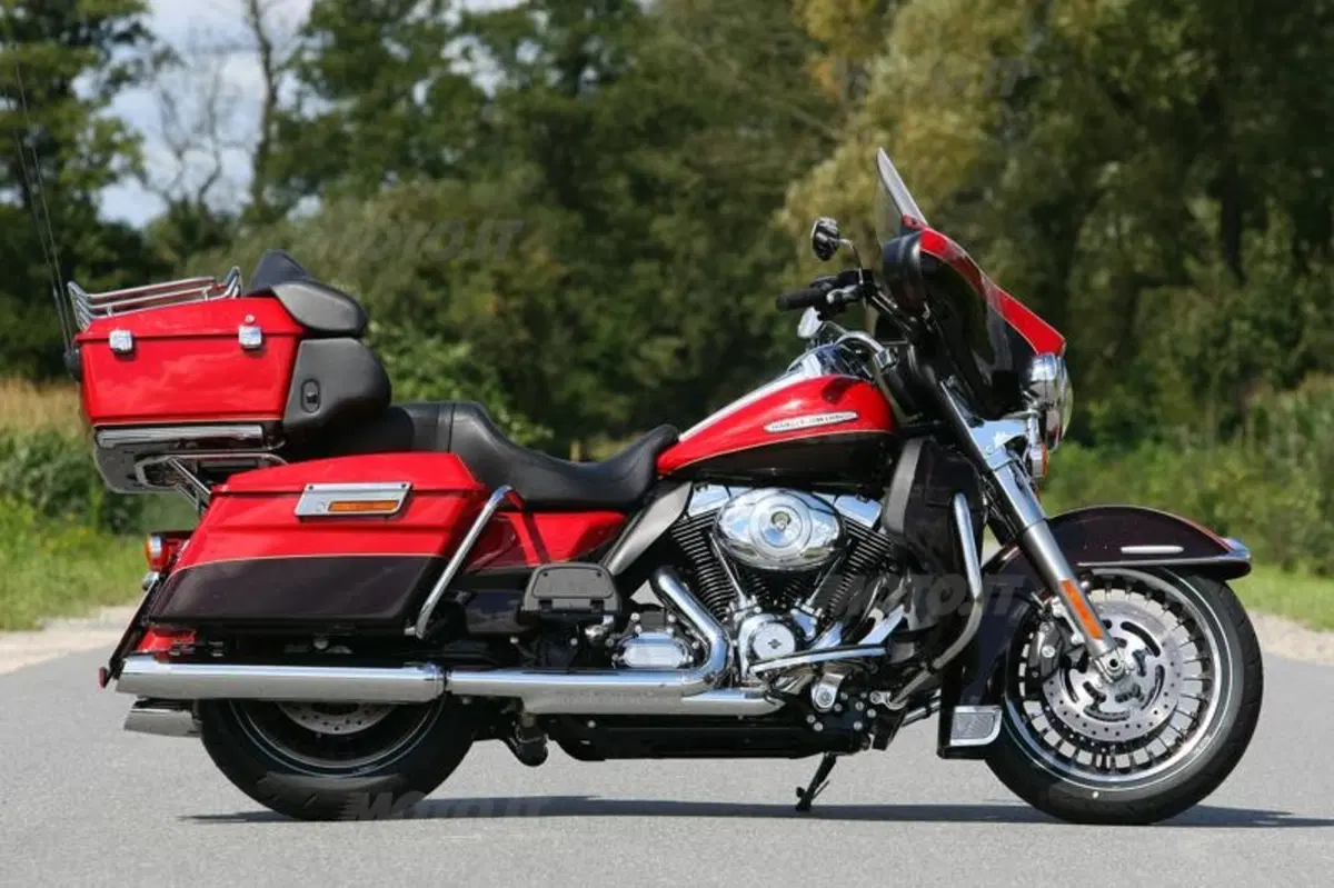 Harley-Davidson 2011  (34)