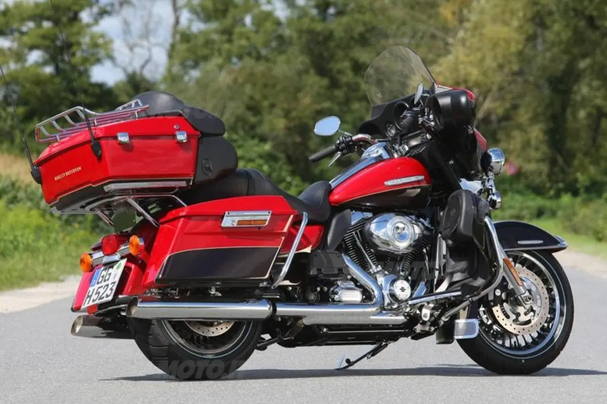 Harley-Davidson 2011  (35)