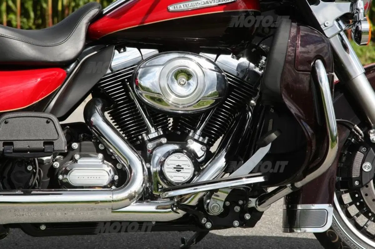 Harley-Davidson 2011  (41)