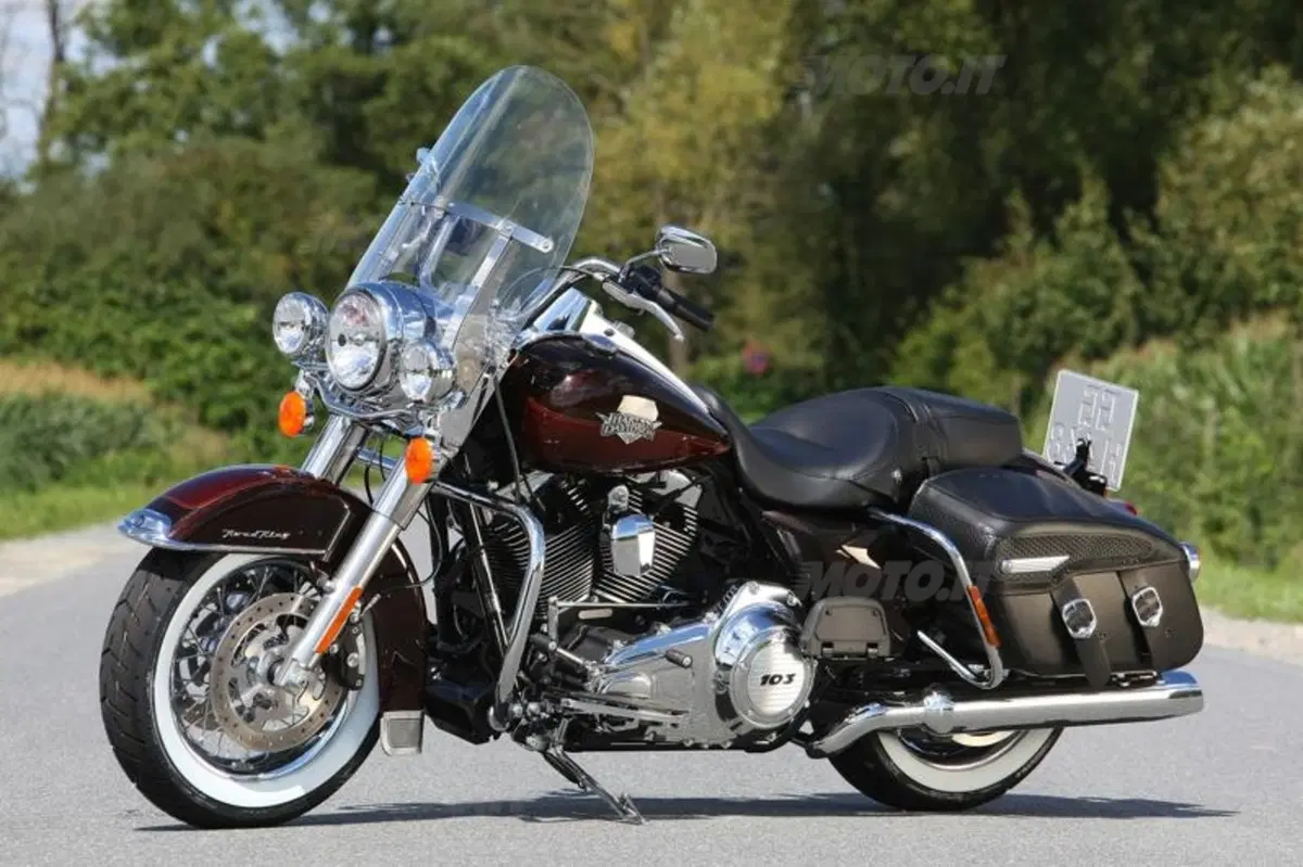 Harley-Davidson 2011  (45)