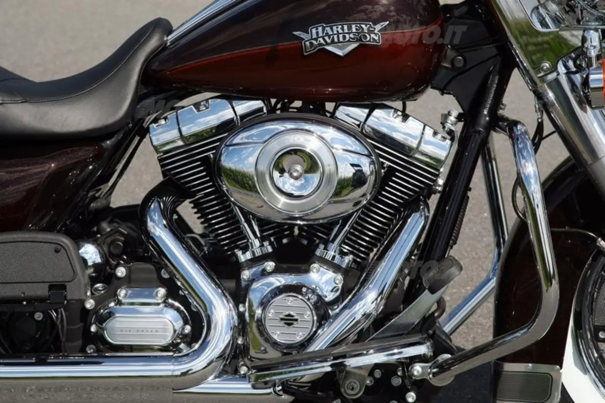 Harley-Davidson 2011  (47)