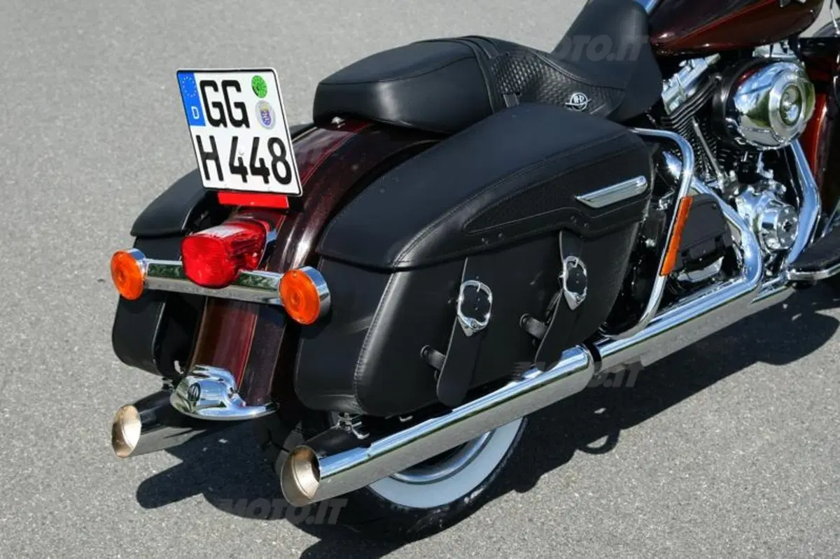 Harley-Davidson 2011  (48)