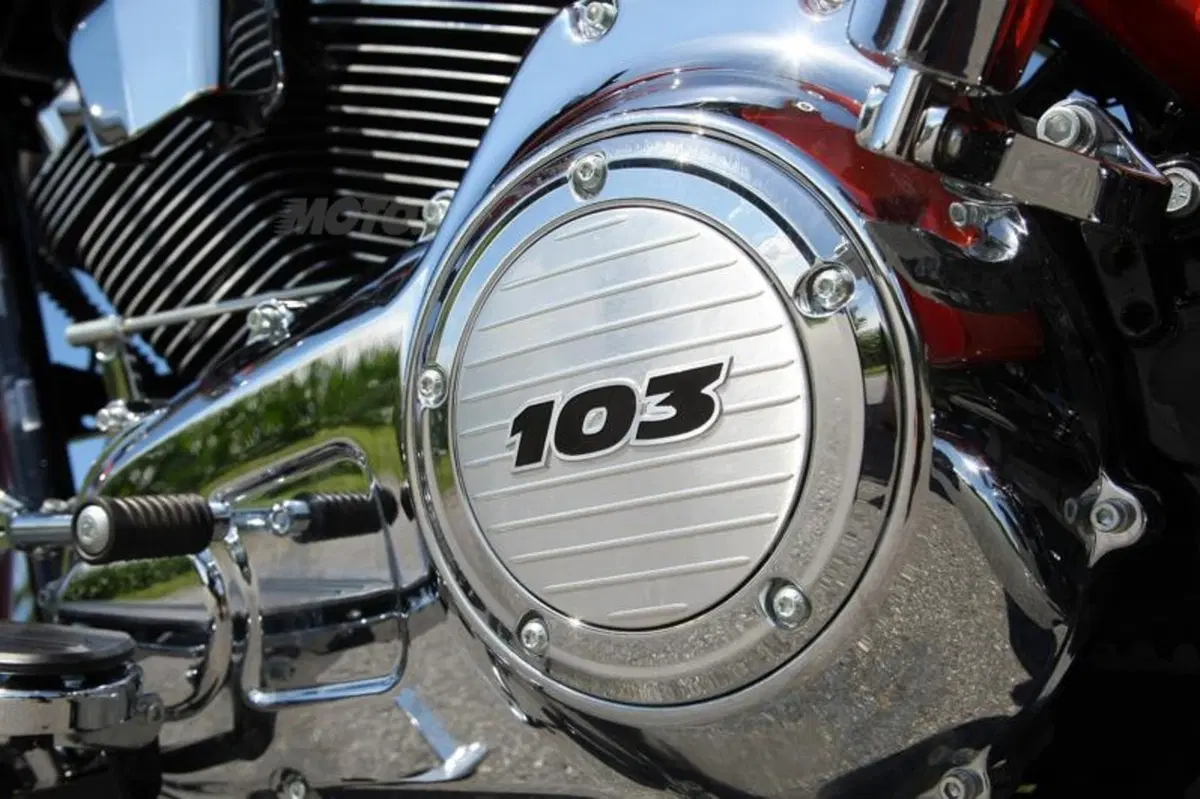 Harley-Davidson 2011  (76)