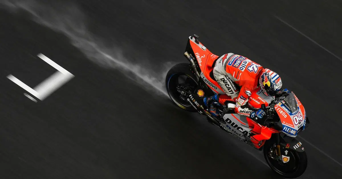 MotoGP. Dovizioso vince il GP di Valencia