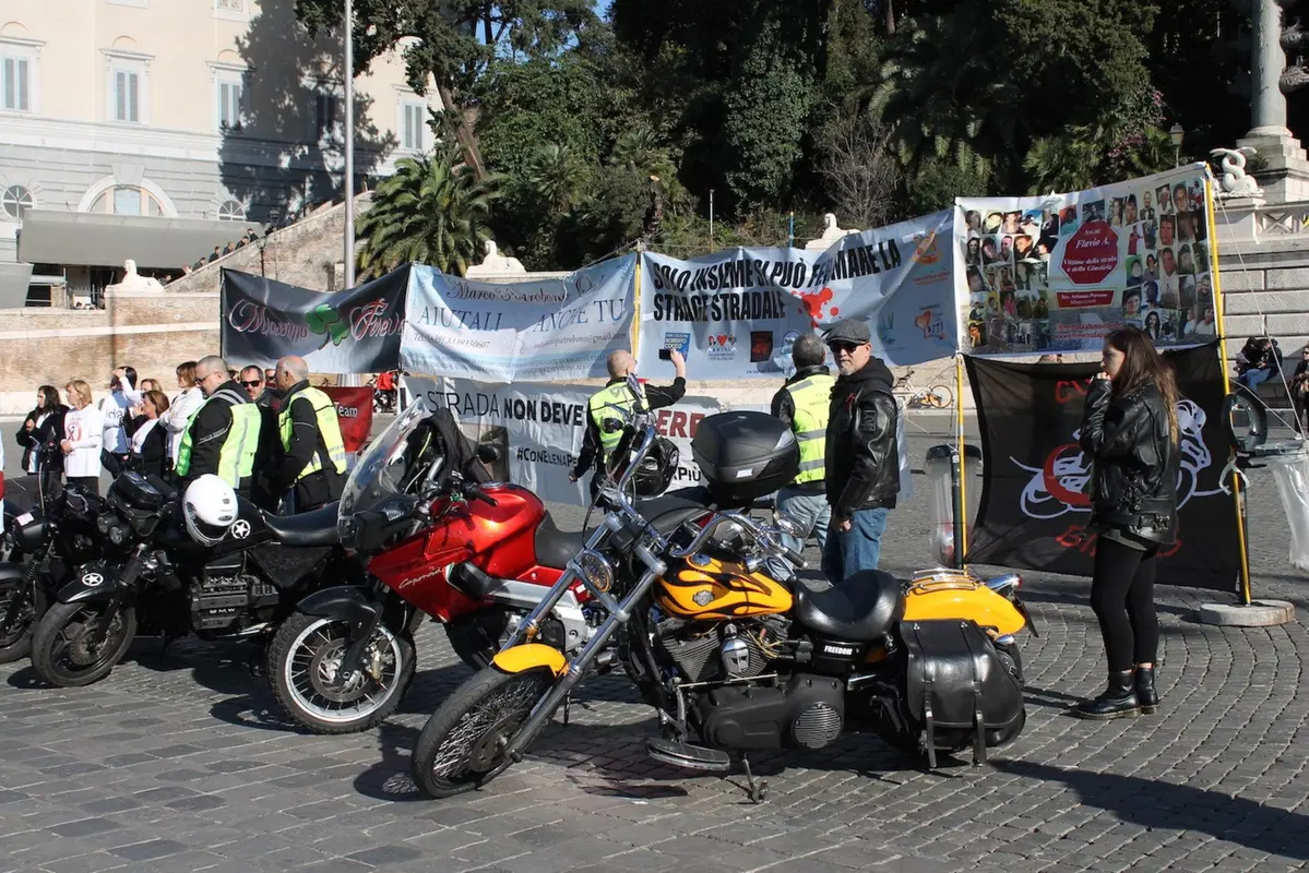 Roma ricorda le vittime delle strada (21)