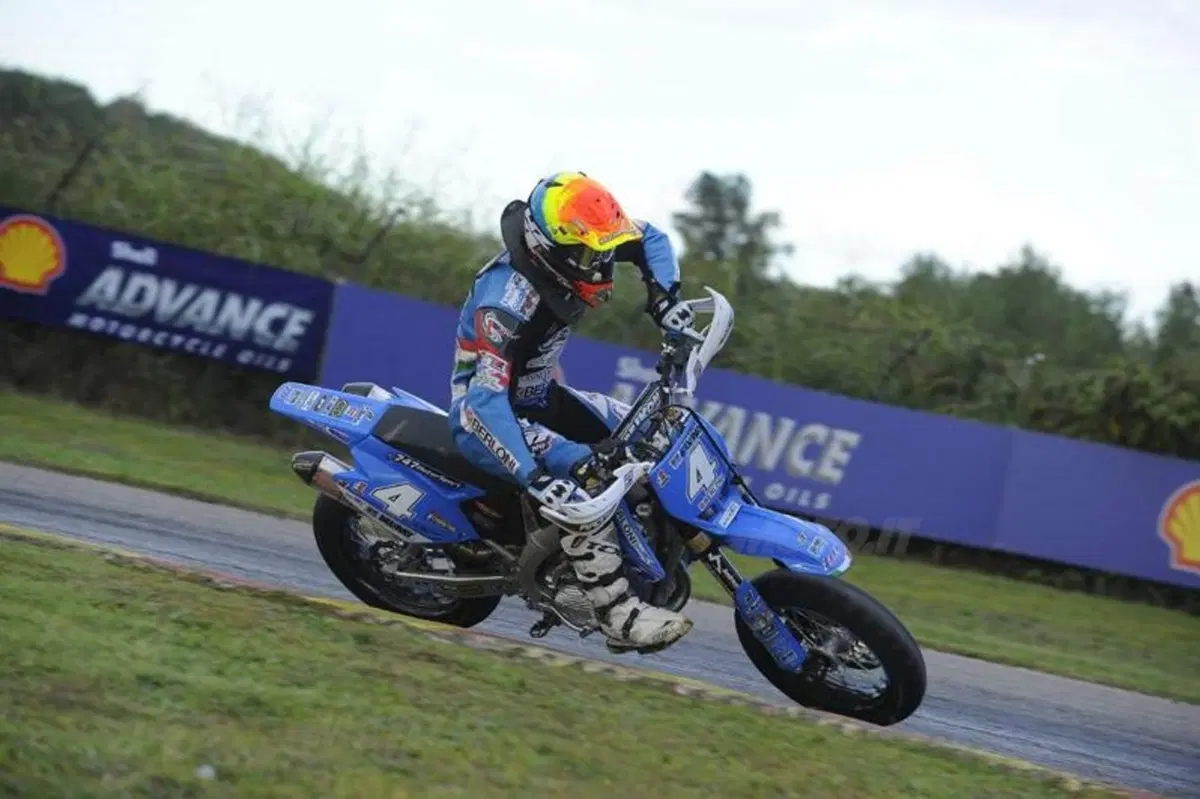 Supermoto: a Chareyre il titolo Internazionale, il Tricolore a Lazzarini (3)