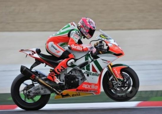 L'Aprilia di Max allo Spazio Broletto a Milano