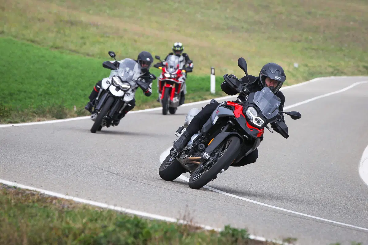 BMW F850GS vs Honda Africa Twin vs Triumph Tiger 800 XCa: COMPARATIVA MAXIENDURO 1000 (8)