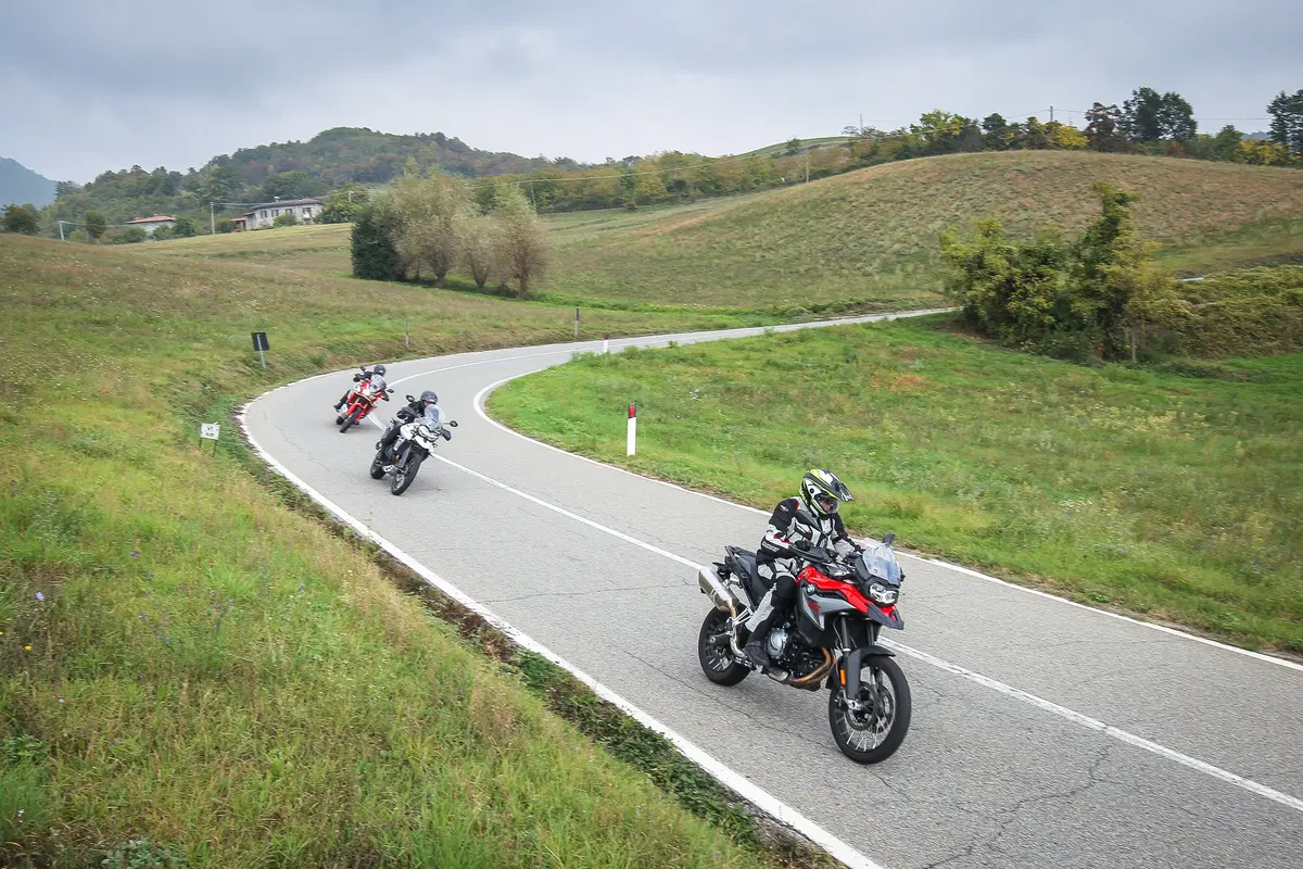 BMW F850GS vs Honda Africa Twin vs Triumph Tiger 800 XCa: COMPARATIVA MAXIENDURO 1000 (13)
