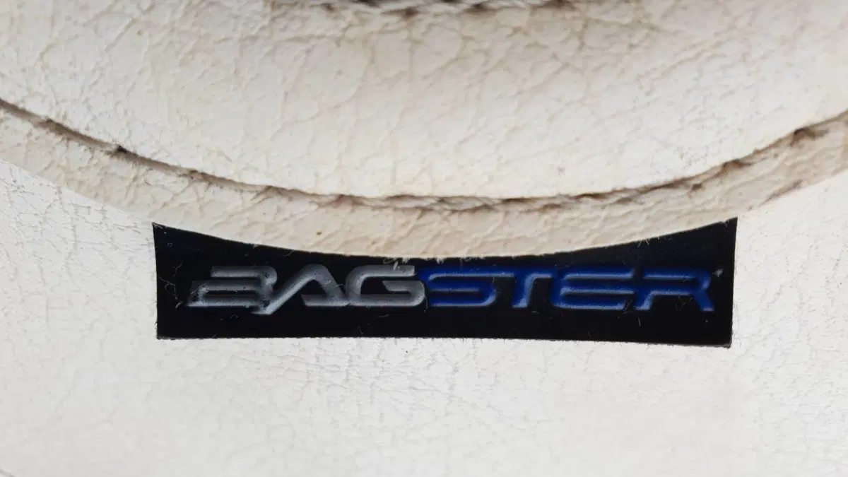 Copriserbatoio Bagster per Triumph Speed Triple (6)