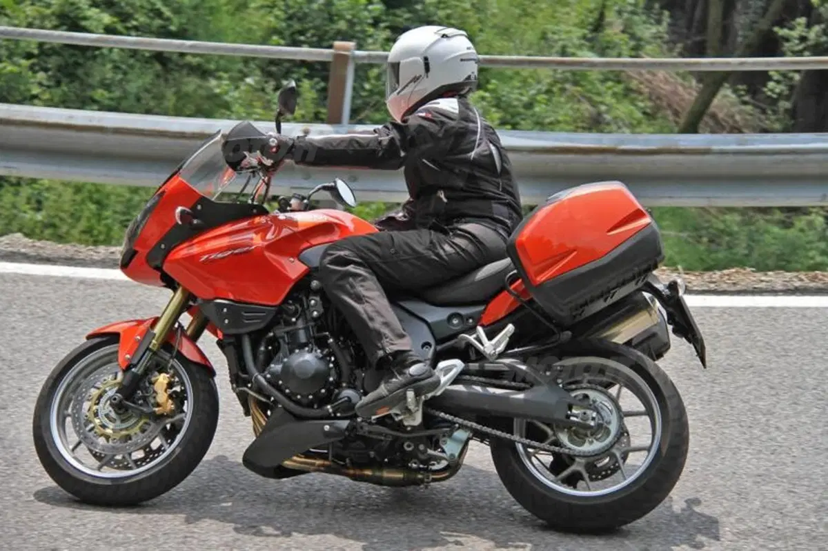 Triumph Tiger SE   (10)