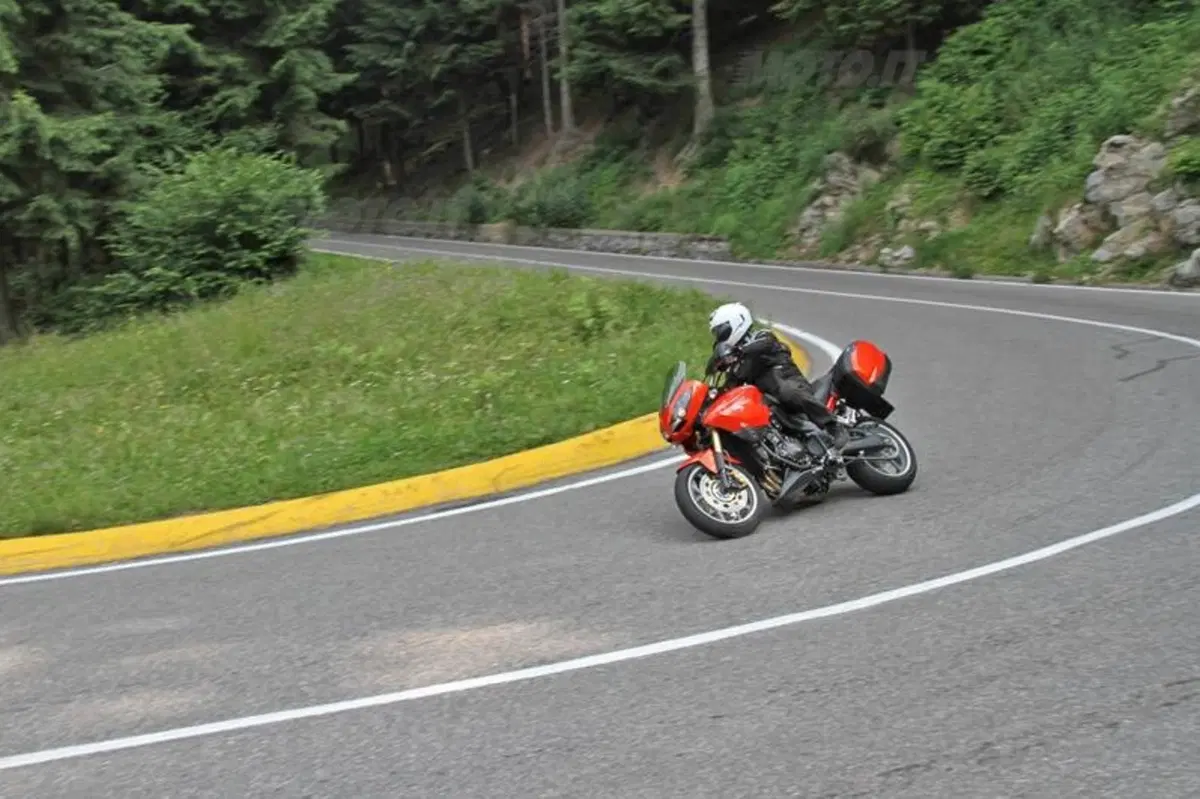 Triumph Tiger SE   (14)
