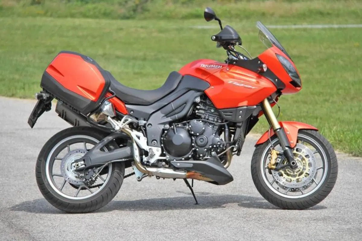 Triumph Tiger SE   (16)