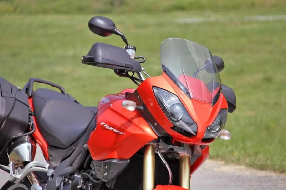 Triumph Tiger SE   (26)