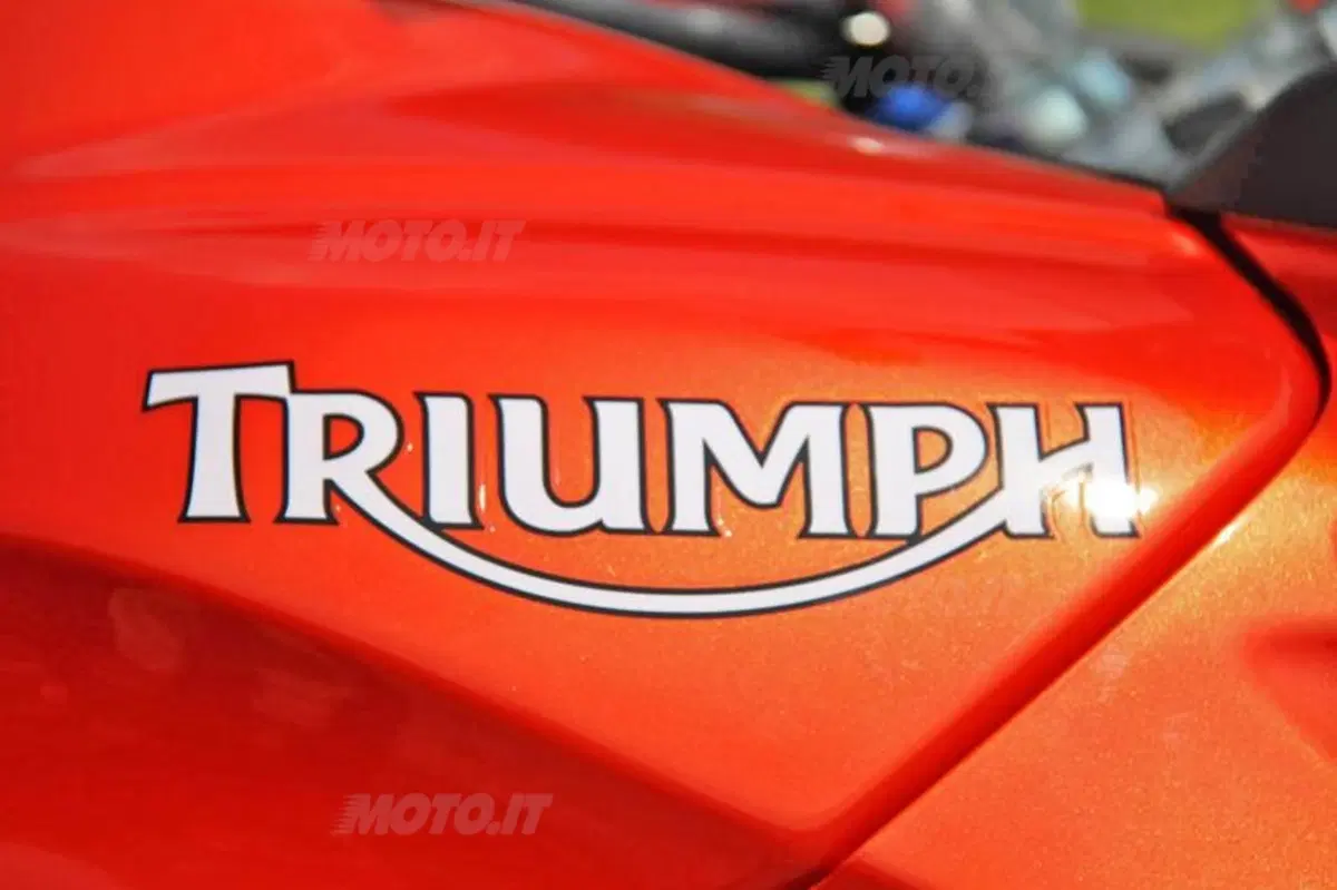 Triumph Tiger SE   (28)