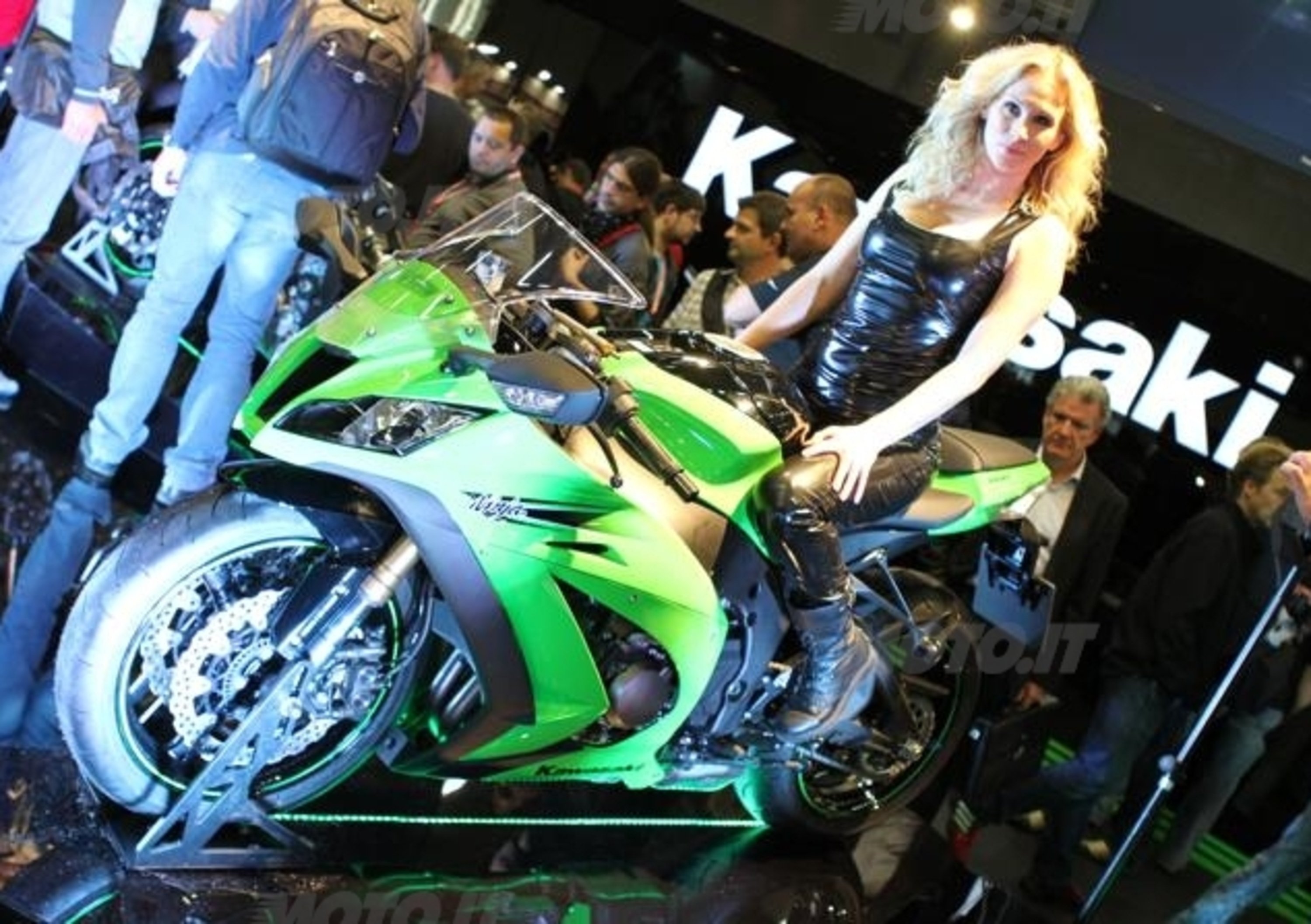 Nuove immagini e video della Kawasaki Ninja ZX-10R 2011