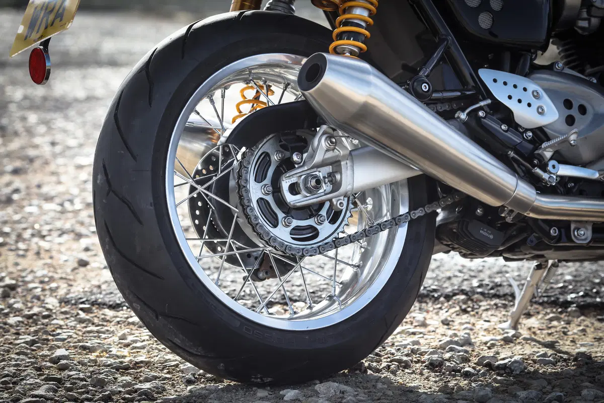 Triumph Thruxton R (3)
