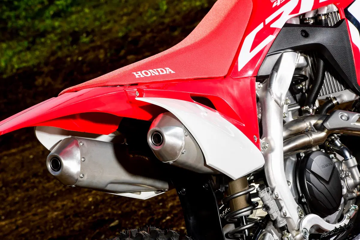 Honda CRF 250R e CRF 450R 2019: Concentrato di tecnologia (5)