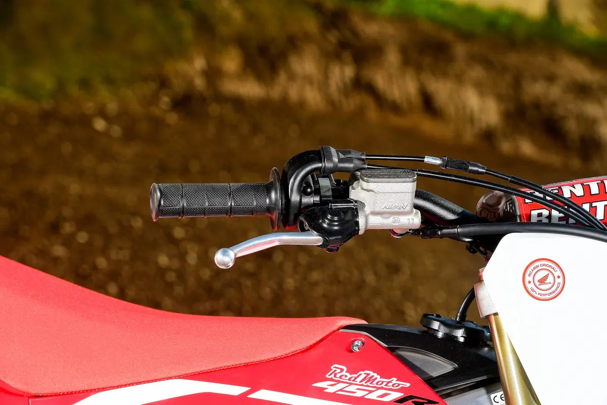 Honda CRF 250R e CRF 450R 2019: Concentrato di tecnologia (10)