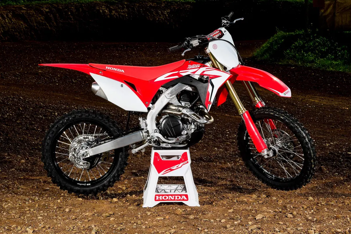 Honda CRF 250R e CRF 450R 2019: Concentrato di tecnologia