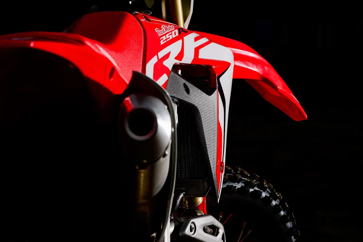 Honda CRF 250R e CRF 450R 2019: Concentrato di tecnologia (6)