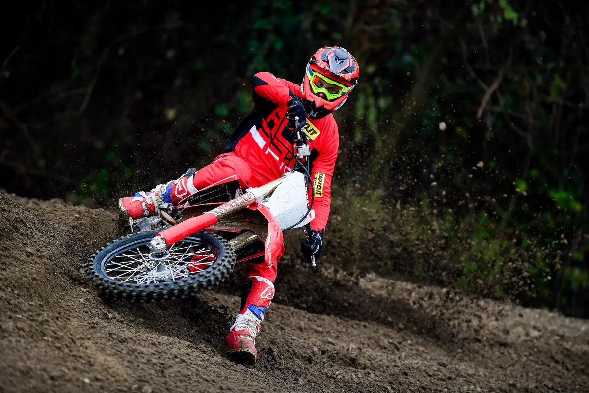 Honda CRF 250R e CRF 450R 2019: Concentrato di tecnologia (3)