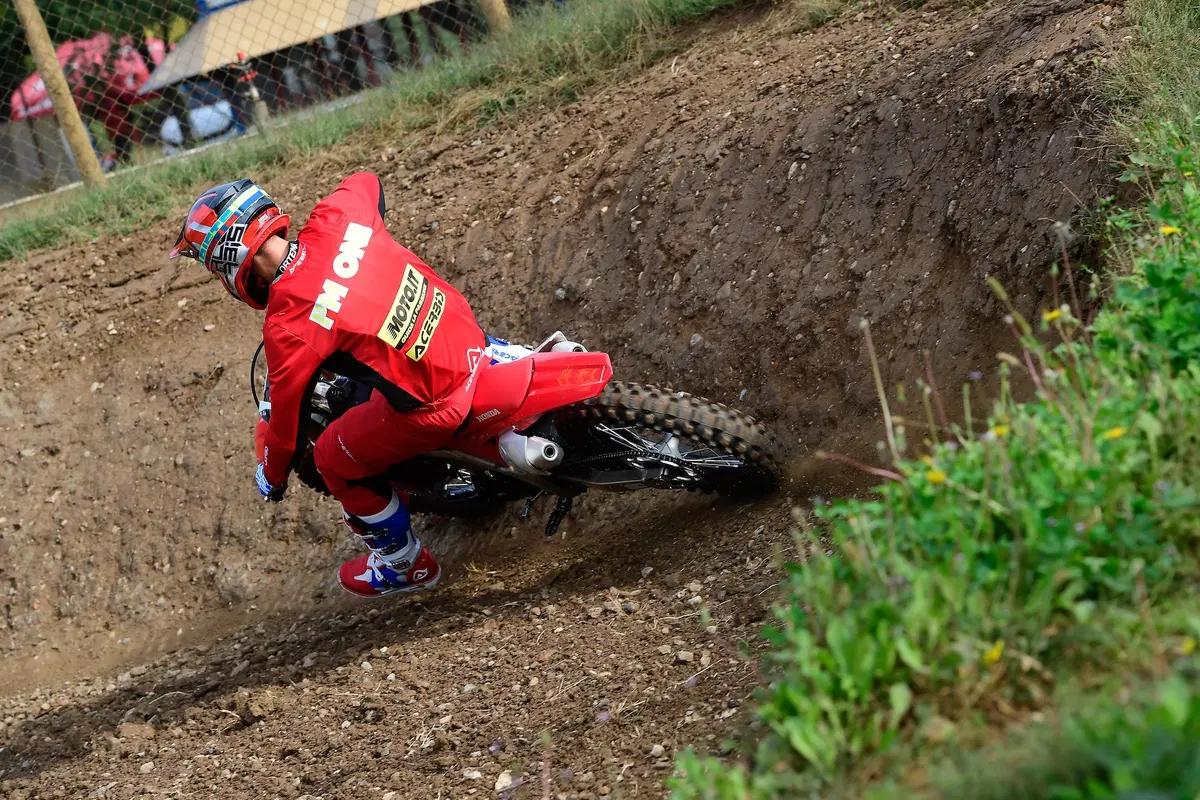 Honda CRF 250R e CRF 450R 2019: Concentrato di tecnologia (10)