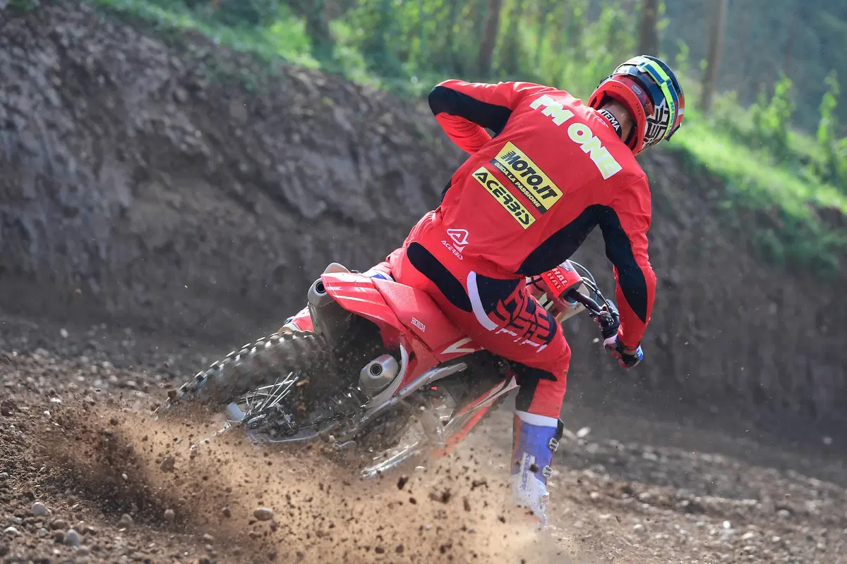 Honda CRF 250R e CRF 450R 2019: Concentrato di tecnologia (16)