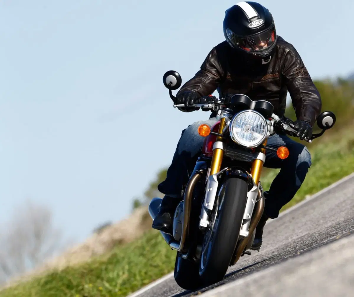 Triumph Thruxton R (4)