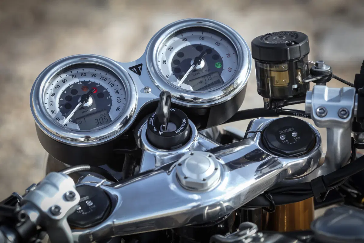 Triumph Thruxton R (11)
