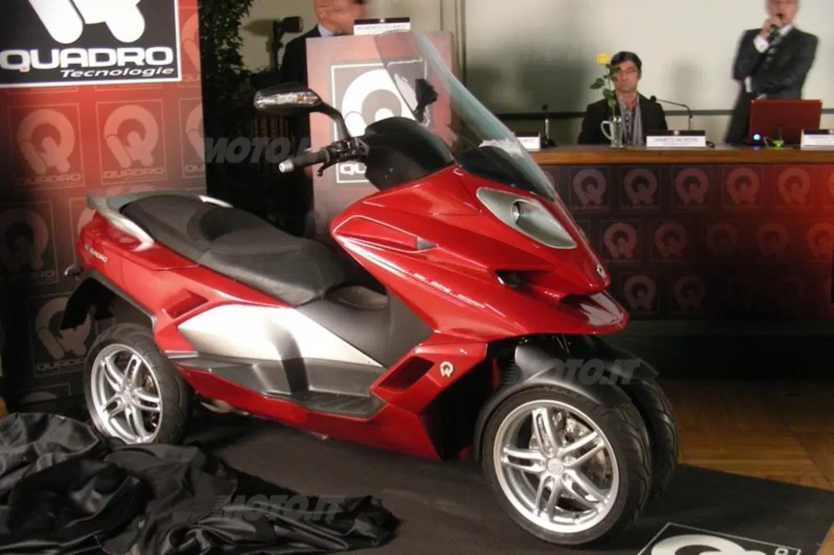 3D e 4D: debuttano i Quadro a 3 e 4 ruote (3)